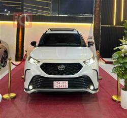 تۆیۆتا هایلاندەر